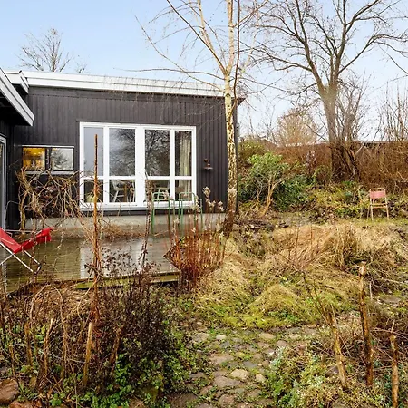 Cozy Witchs House With Fjord View Nyaraló